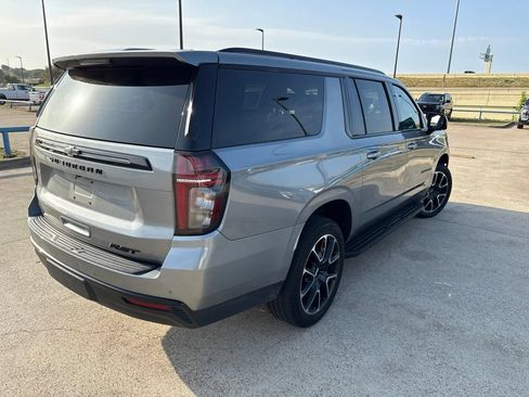 Used 2023 Chevrolet Suburban RST w/ Luxury Package RWD image 11