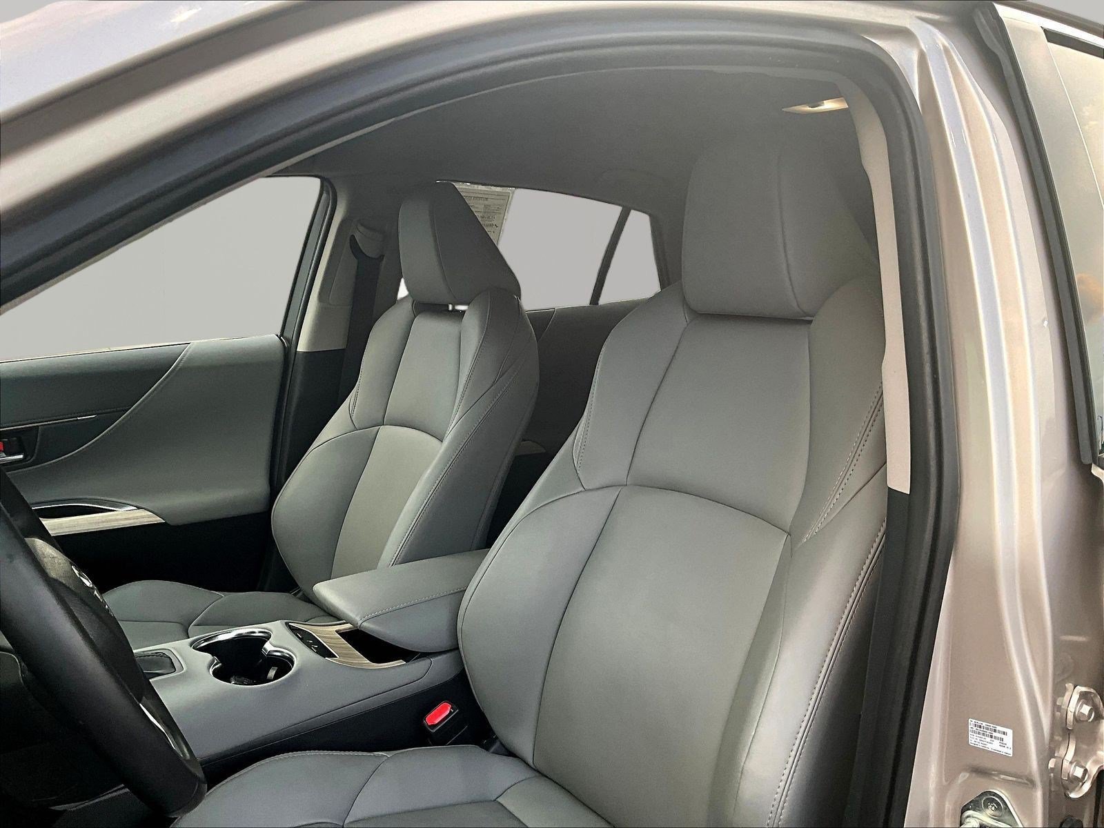 Used 2024 Toyota Venza XLE AWD/4WD image 21