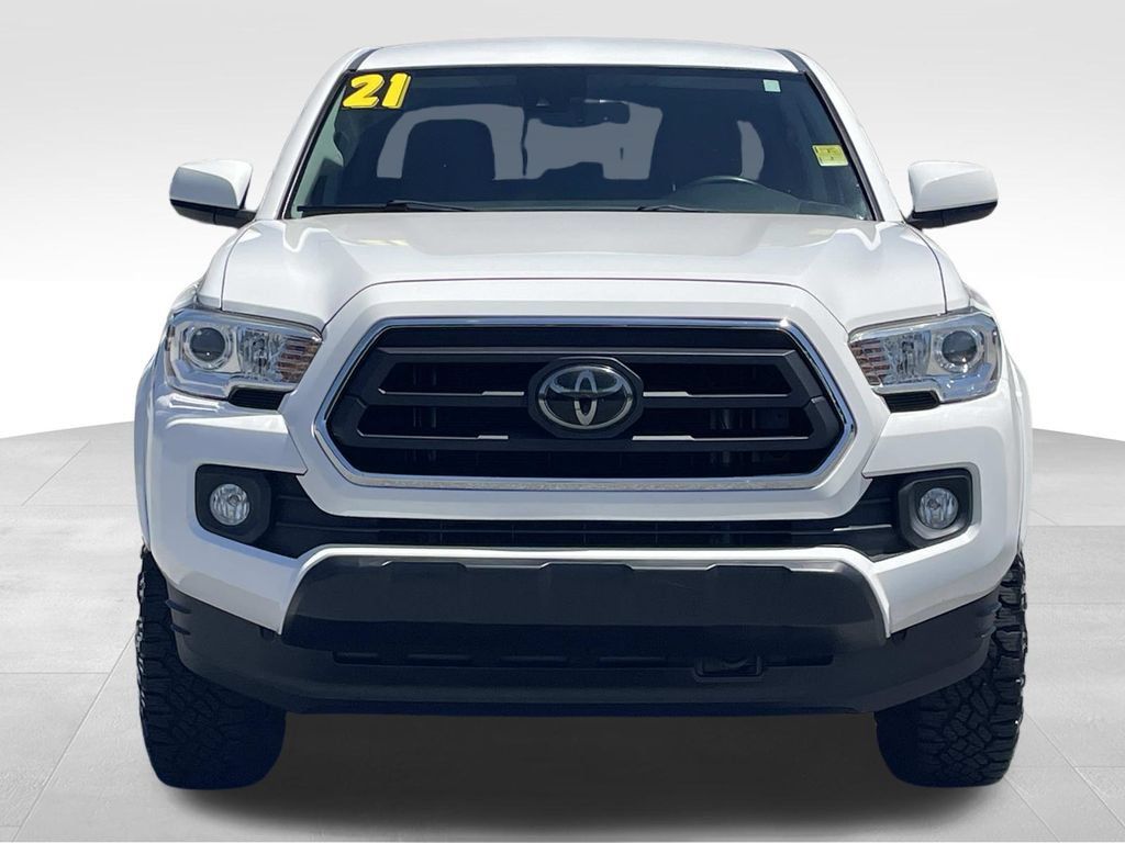 Used 2021 Toyota Tacoma SR5 RWD image 9