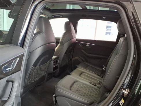 Used 2023 Audi SQ7 Premium Plus w/ Executive Package image 17