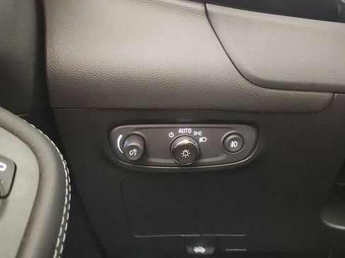 Used 2021 Buick Encore GX Select FWD image 22