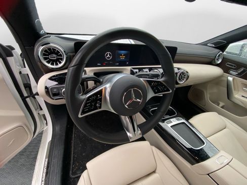 Certified 2025 Mercedes-Benz CLA 250 4MATIC image 10