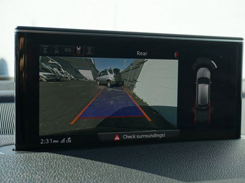 Used 2017 Audi Q7 3.0T Premium Plus w/ Premium Plus Package image 10