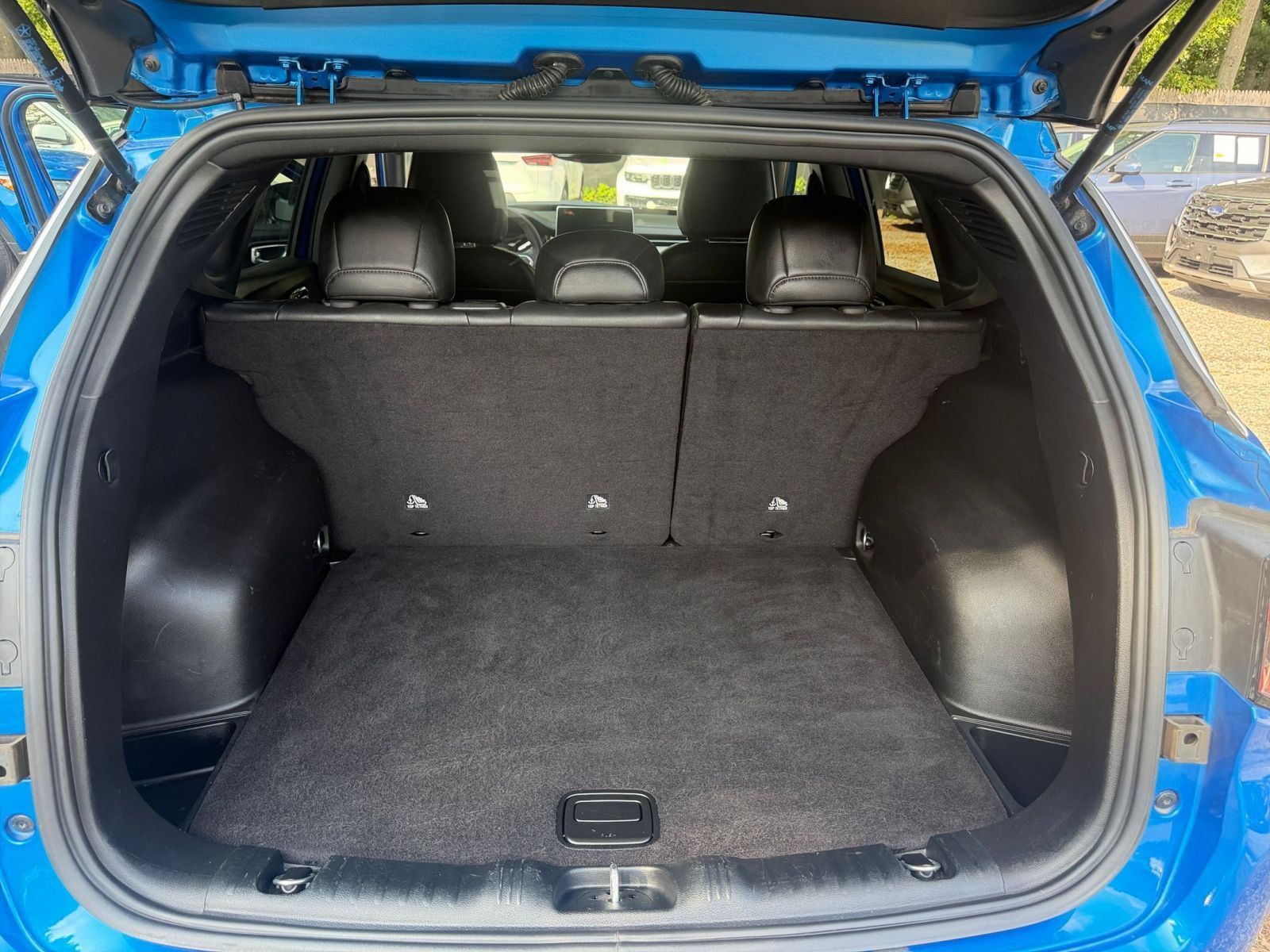Used 2025 Jeep Compass Limited AWD/4WD image 30