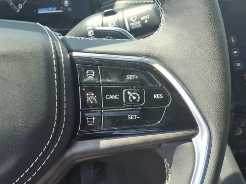 Used 2024 Jeep Grand Cherokee L Overland AWD/4WD image 15