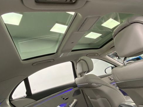 Used 2016 Mercedes-Benz S 550 4MATIC Sedan image 40