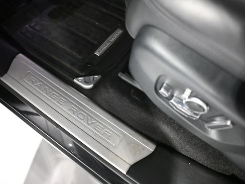 Used 2019 Land Rover Range Rover Sport HSE Dynamic AWD/4WD image 16