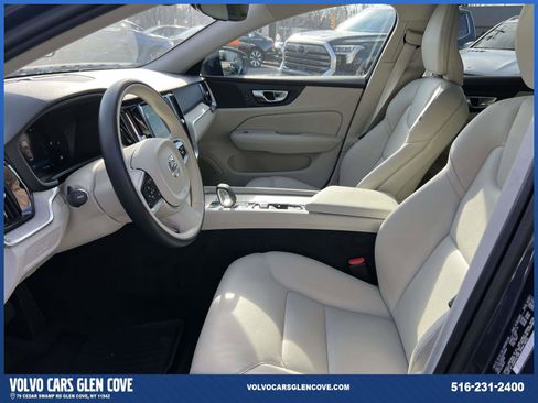 Used 2023 Volvo V60 B5 Cross Country Plus w/ Climate Package image 15