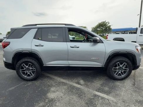 Used 2026 GMC Terrain AT4 w/ Technology Package II AWD/4WD image 9
