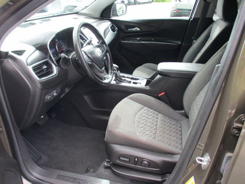Used 2024 Chevrolet Equinox LT AWD/4WD image 11