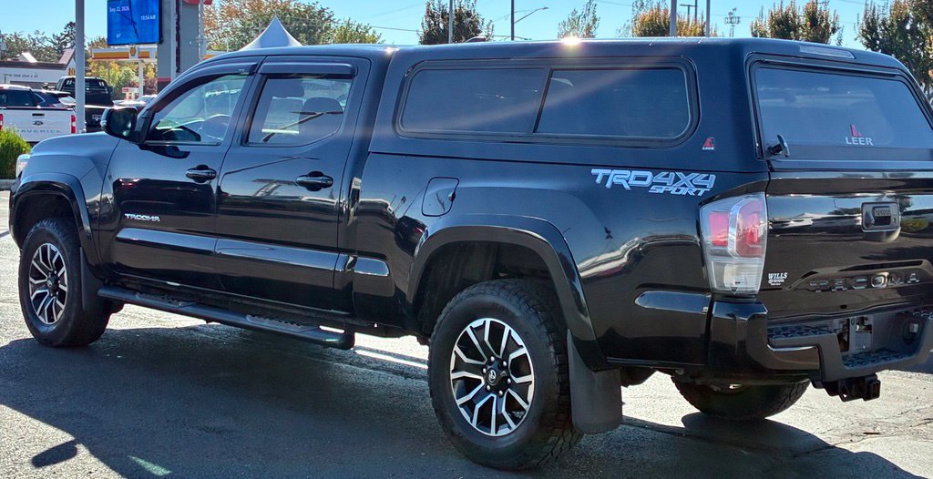 Used 2021 Toyota Tacoma TRD Sport AWD/4WD image 4