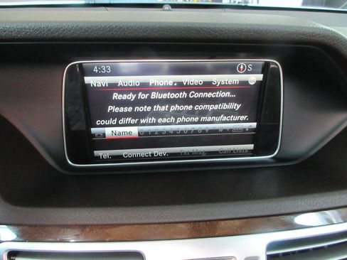 Used 2014 Mercedes-Benz E 550 4MATIC Sedan image 59