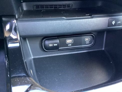 Certified 2024 Kia Seltos SX w/ SX Sunroof Package AWD/4WD image 27