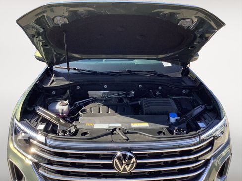 New 2026 Volkswagen Atlas SE FWD image 12