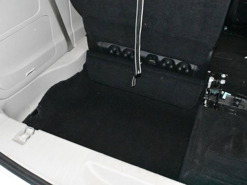 Used 2024 Chrysler Pacifica Select image 35