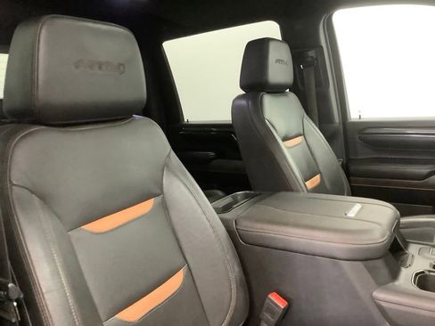 Used 2024 GMC Sierra 3500 AT4 w/ AT4 Premium Plus Package AWD/4WD image 30