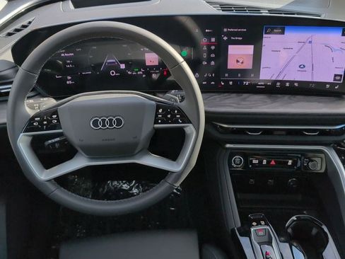 New 2025 Audi Q5 Premium Plus image 12