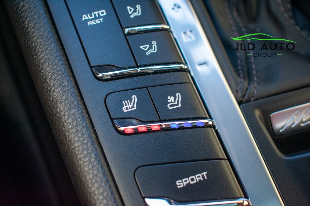 Used 2018 Porsche Macan GTS w/ Premium Package Plus AWD/4WD image 15