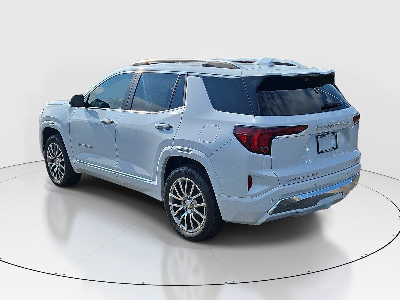 New 2027 GMC Terrain Denali AWD/4WD image 3