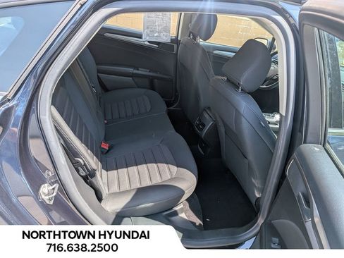 Used 2020 Ford Fusion SE FWD image 35
