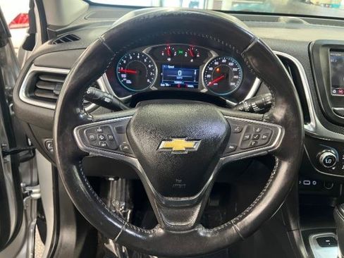Used 2021 Chevrolet Equinox LT w/ Driver Convenience Package AWD/4WD image 12