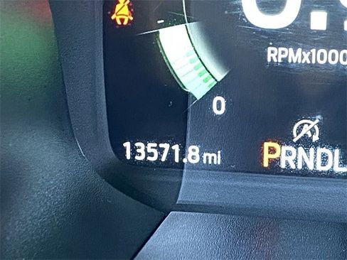 Used 2025 Ford Explorer ST-Line image 32