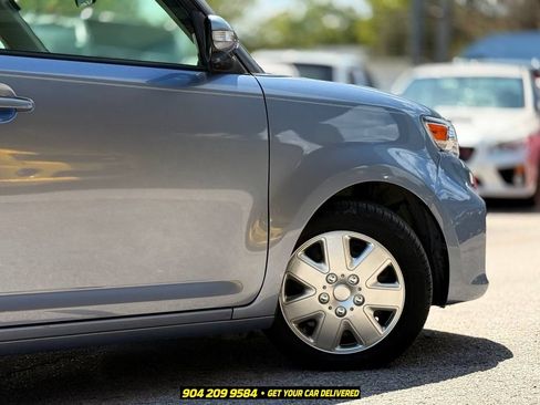 Used 2012 Scion xB FWD image 8