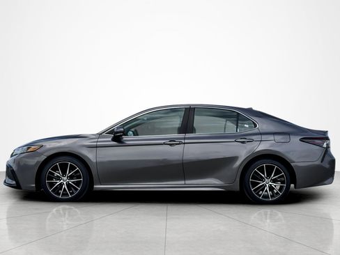 Certified 2023 Toyota Camry SE image 2