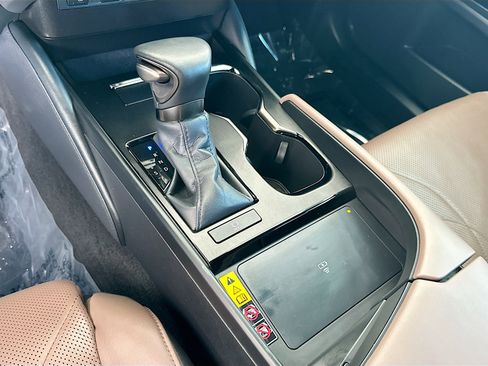 Used 2023 Lexus ES 350 Ultra Luxury w/ Accessory Package (Z2) FWD image 15