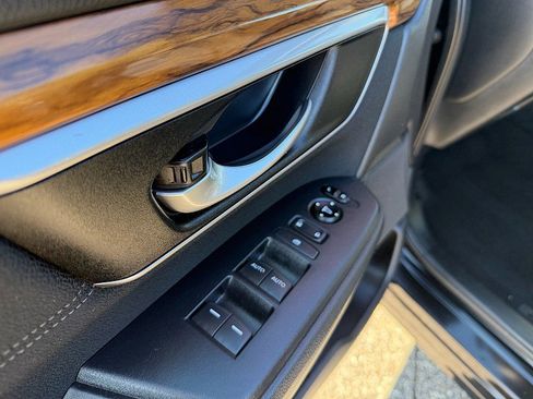 Used 2018 Honda CR-V EX image 10