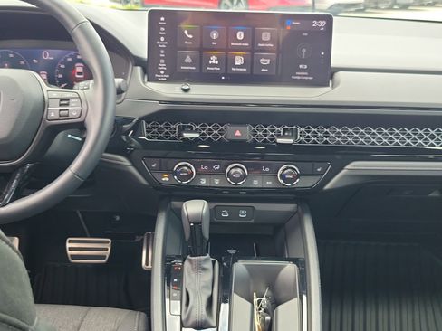 Certified 2025 Honda Accord Sport image 20