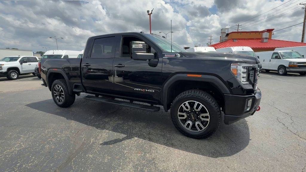 Used 2023 GMC Sierra 2500 AT4 w/ AT4 Preferred Package AWD/4WD image 2