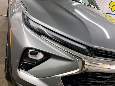 Used 2025 Chevrolet TrailBlazer LT image 31