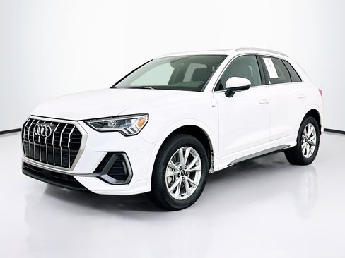 Used 2025 Audi Q3 2.0T Premium AWD/4WD image 3
