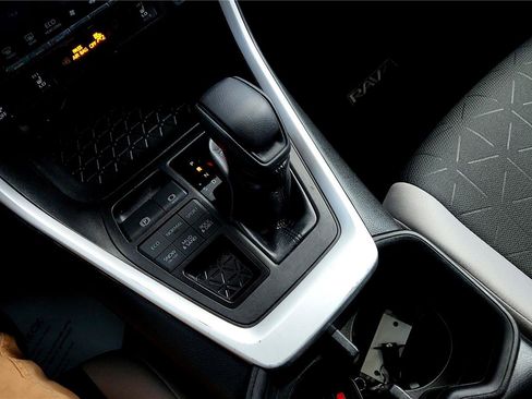 Used 2023 Toyota RAV4 XLE image 18