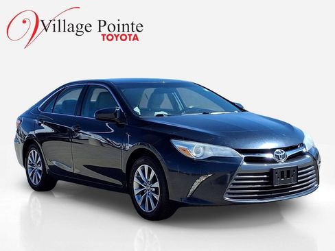 Used 2015 Toyota Camry XLE image 8