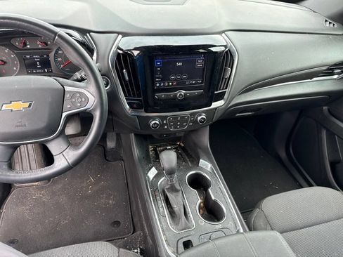 Used 2023 Chevrolet Traverse LT FWD image 8