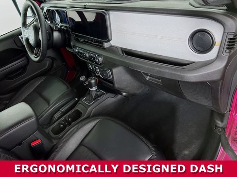 Used 2024 Jeep Gladiator Sport image 22