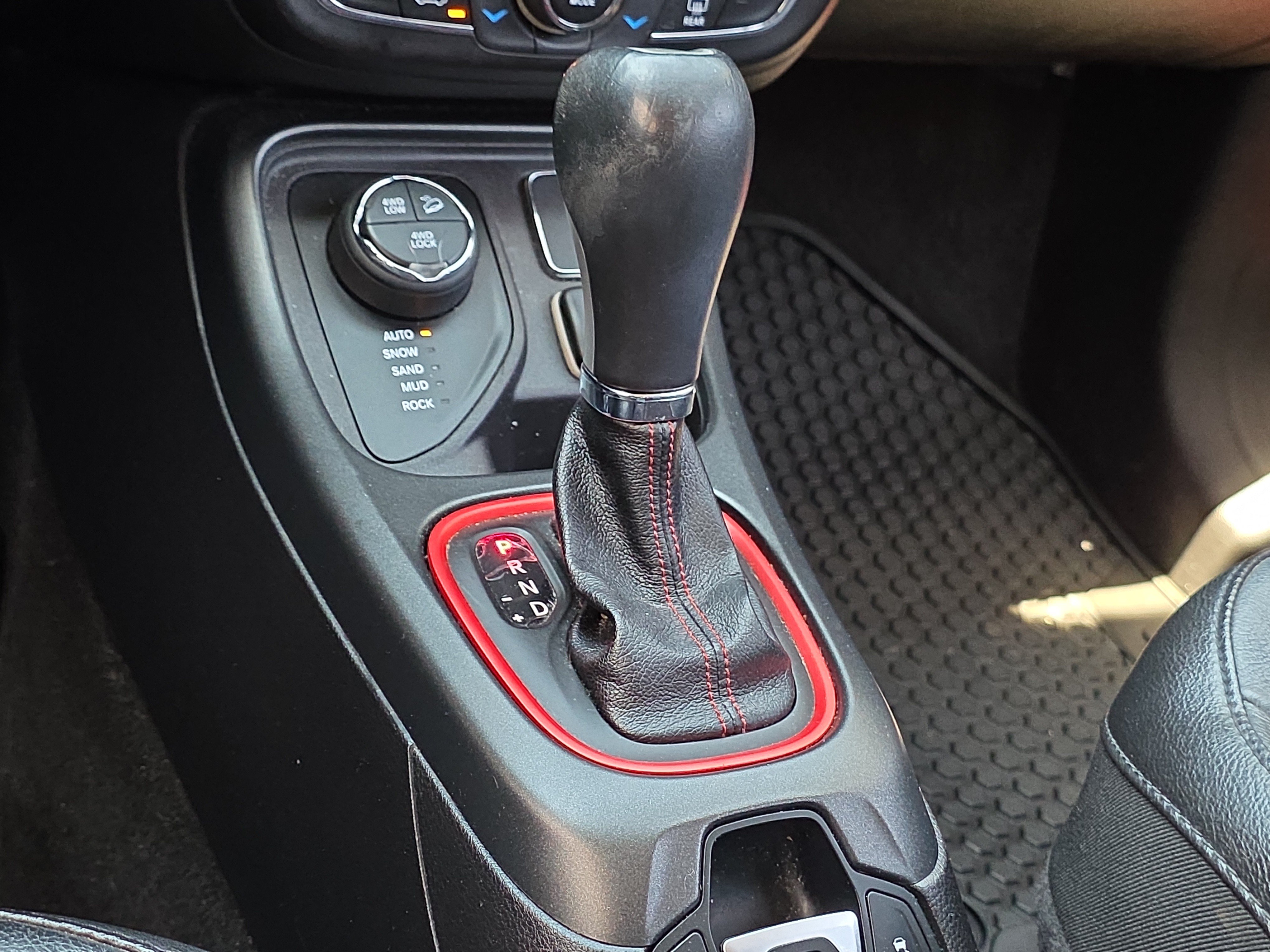 Used 2019 Jeep Compass Trailhawk AWD/4WD image 21