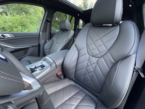 Used 2026 BMW X5 xDrive50e w/ Premium Package image 17