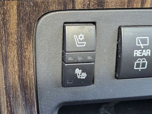 Used 2014 GMC Acadia Denali image 22