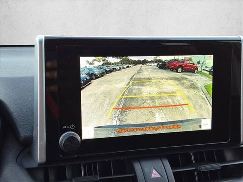 Used 2024 Toyota RAV4 LE FWD image 20
