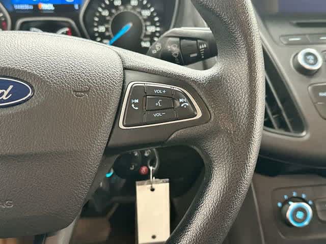Used 2016 Ford Focus SE FWD image 9