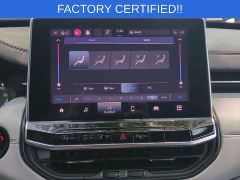 Certified 2023 Jeep Compass Limited w/ Sun and Sound Group AWD/4WD image 26