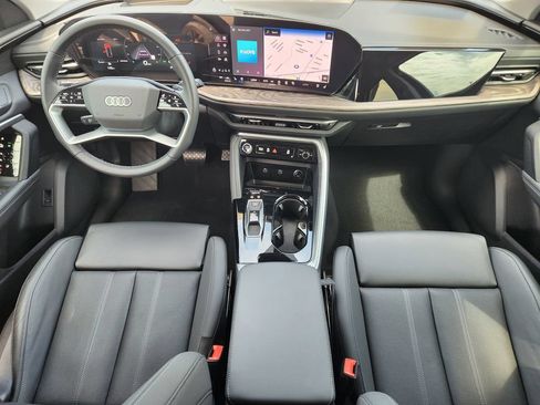 Certified 2025 Audi Q5 Premium Plus w/ Premium Plus AWD/4WD image 32