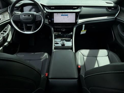 New 2026 Jeep Grand Cherokee Limited image 16