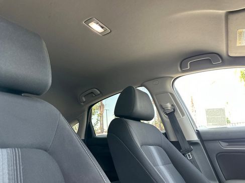 Used 2023 Honda Civic LX image 17