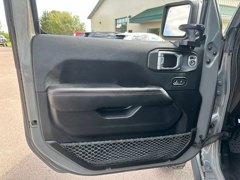 Used 2019 Jeep Wrangler Unlimited Rubicon AWD/4WD image 7