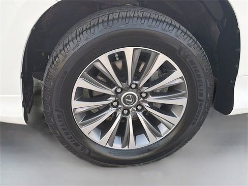 Used 2022 Lexus GX 460 Luxury image 41