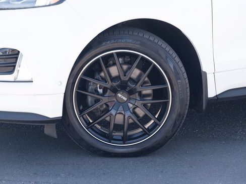 Used 2020 Ford Edge ST w/ Equipment Group 401A AWD/4WD image 22